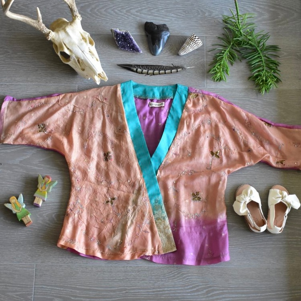Lux Divine Little Moon Kimono